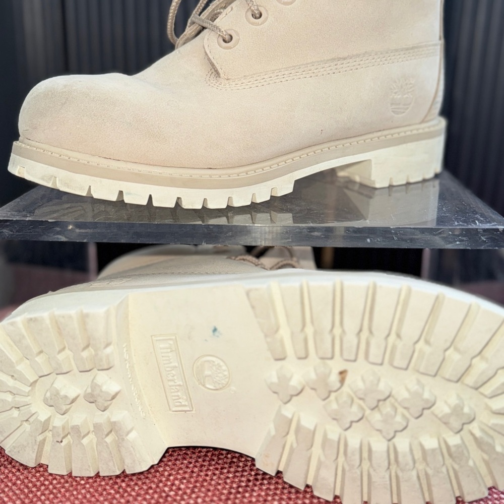 Timberland Beige Suede Boots